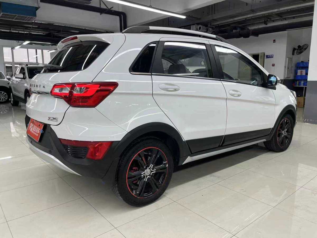 北汽紳寶 X25  2015款 1.5L 手動精英型圖片