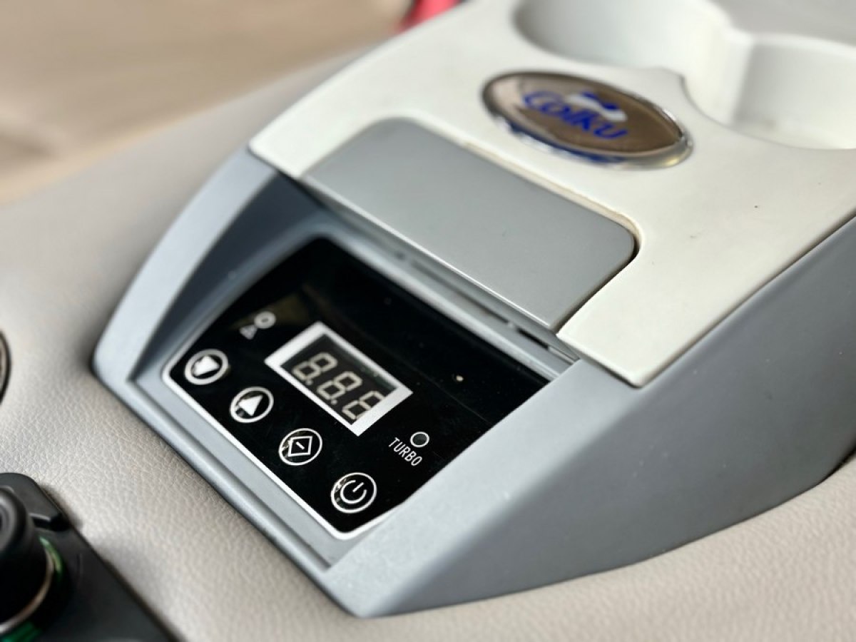 奔驰 唯雅诺  2014款 3.5L 卓越版图片