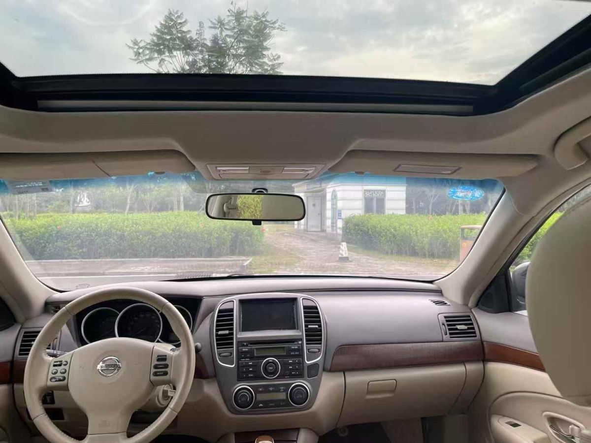 日產(chǎn) 驪威  2010款 勁逸版 1.8L 自動(dòng)標(biāo)準(zhǔn)型圖片