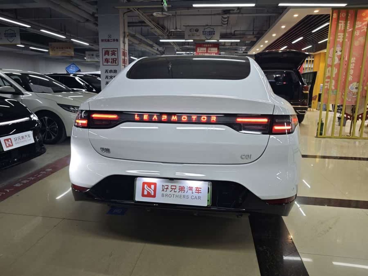 零跑 零跑C01  2023款 525舒享版圖片