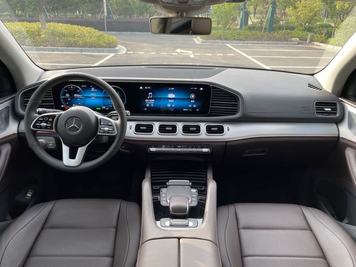 奔馳 奔馳GLE  2020款 改款 GLE 450 4MATIC 時(shí)尚型圖片