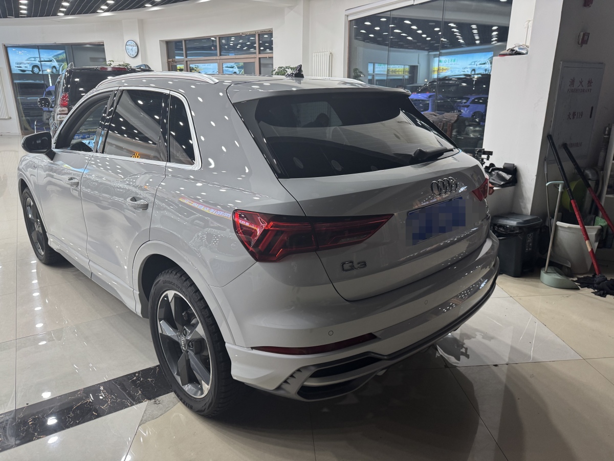 奧迪 奧迪Q3  2019款  40 TFSI quattro 時尚動感型圖片