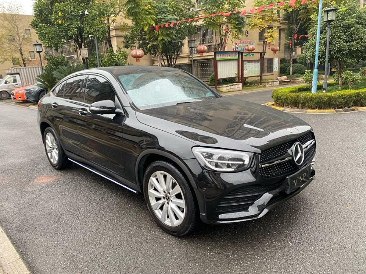 奔馳 奔馳GLC  2021款 GLC 260 4MATIC 轎跑SUV圖片