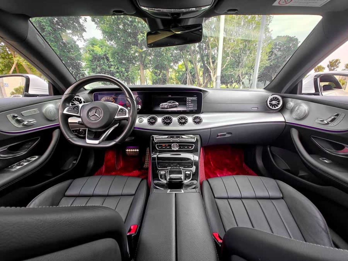 奔馳 奔馳E級  2017款 E 200 4MATIC 轎跑車圖片