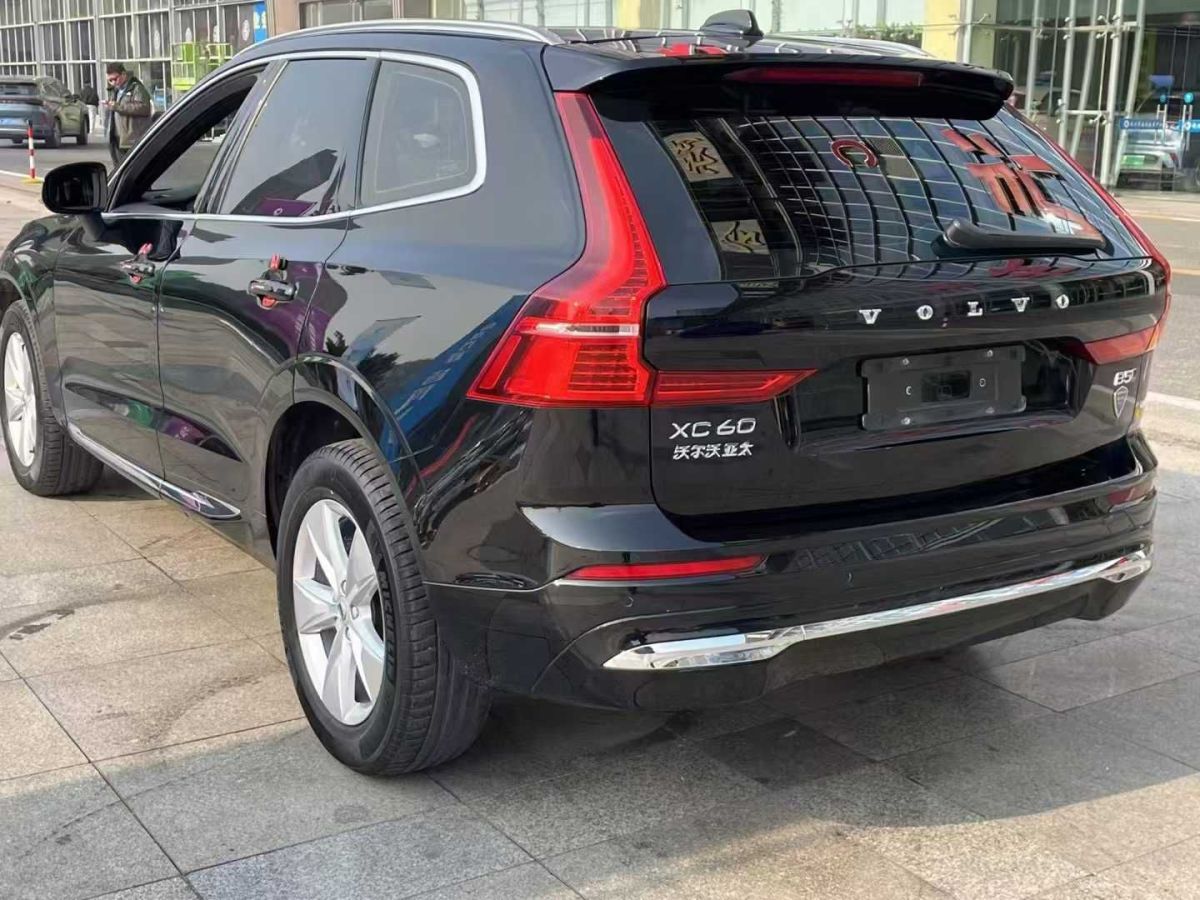 沃爾沃 XC60  2021款 T4 智行豪華版圖片