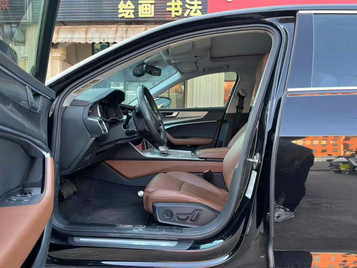 奧迪 奧迪A6L  2019款 40 TFSI 豪華動(dòng)感型圖片