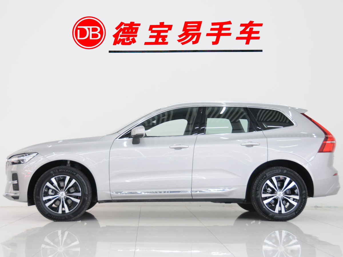 沃爾沃 XC60  2024款 B5 四驅智逸豪華版圖片