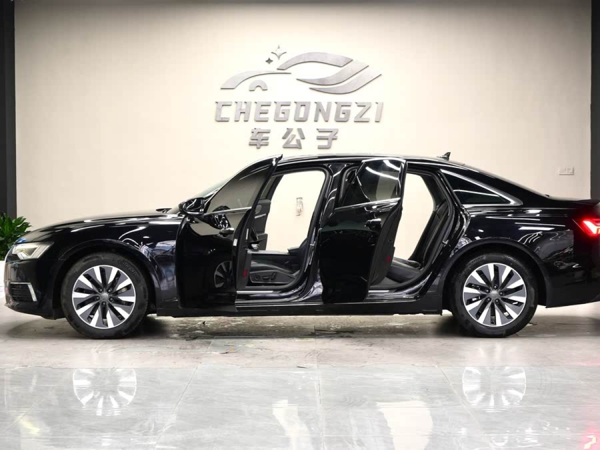 奧迪 奧迪A6L  2022款 45 TFSI 臻選動(dòng)感型圖片