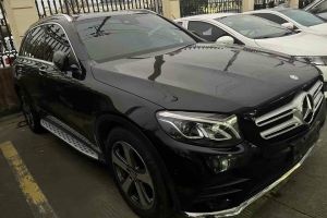 奔驰GLC 奔驰 GLC 300 4MATIC 豪华型