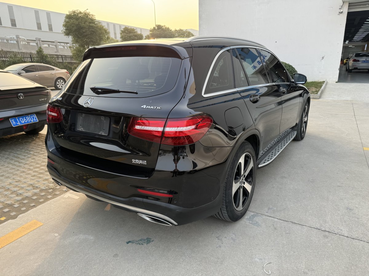 奔馳 奔馳GLC  2018款 改款 GLC 260 4MATIC 豪華型圖片