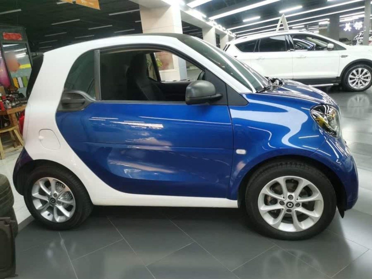 smart fortwo  2018款 1.0L 52千瓦硬頂靈動版圖片