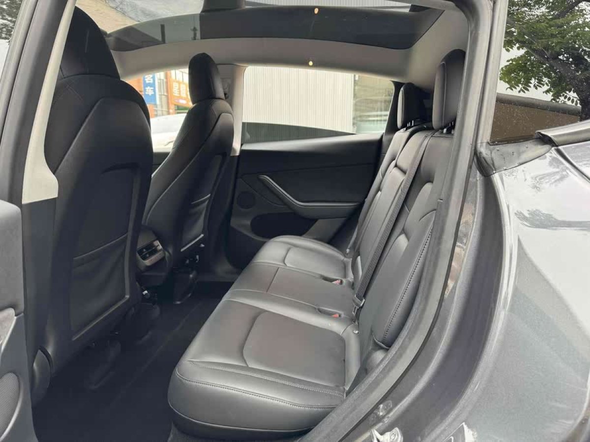 特斯拉 Model Y  2021款 長(zhǎng)續(xù)航全輪驅(qū)動(dòng)版 3D7圖片