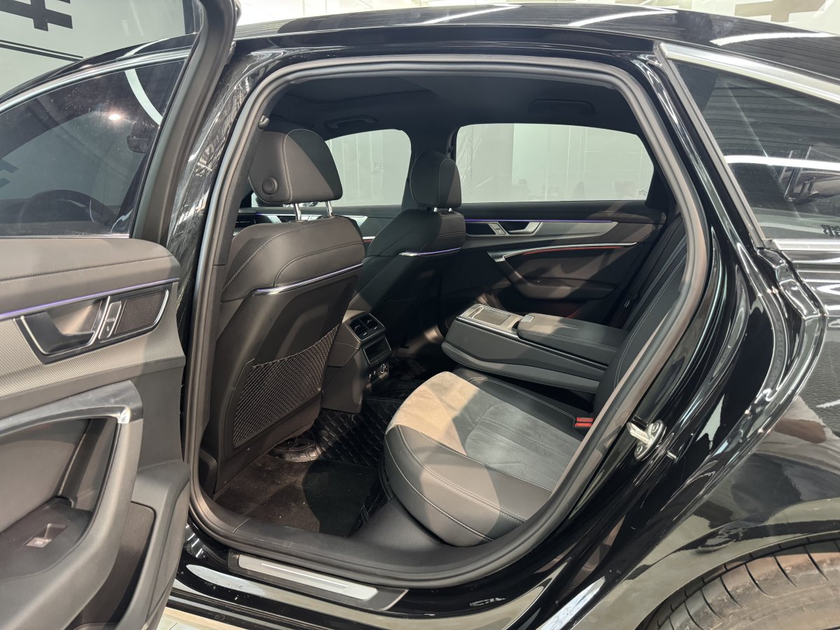 奧迪 奧迪A6L  2023款 改款 40 TFSI 豪華動(dòng)感型圖片