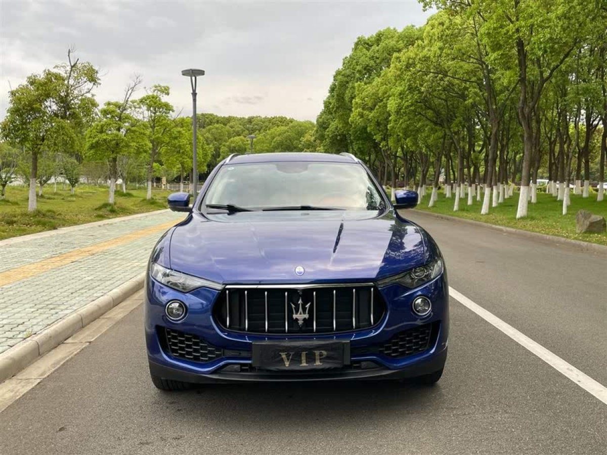瑪莎拉蒂 Levante  2018款 3.0T 350Hp 標(biāo)準(zhǔn)版圖片