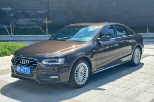 奥迪A4L 奥迪 35 TFSI 典藏版 S line舒适型