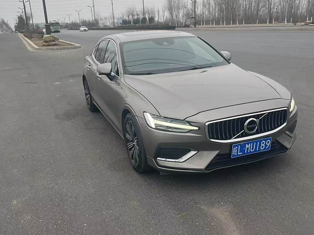 沃爾沃 S60L  2021款 T4 智遠豪華版圖片