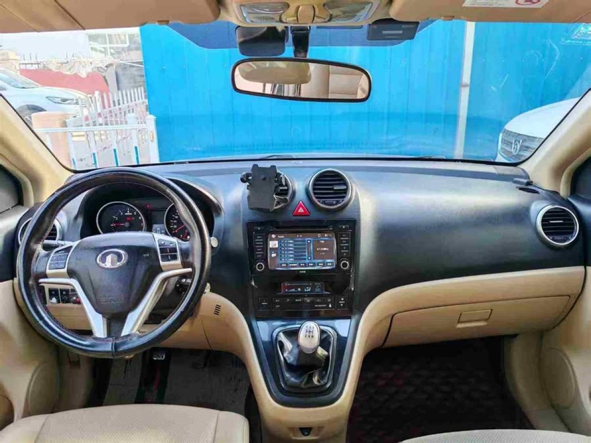 哈弗 H6  2011款 2.0L 手動兩驅精英型圖片