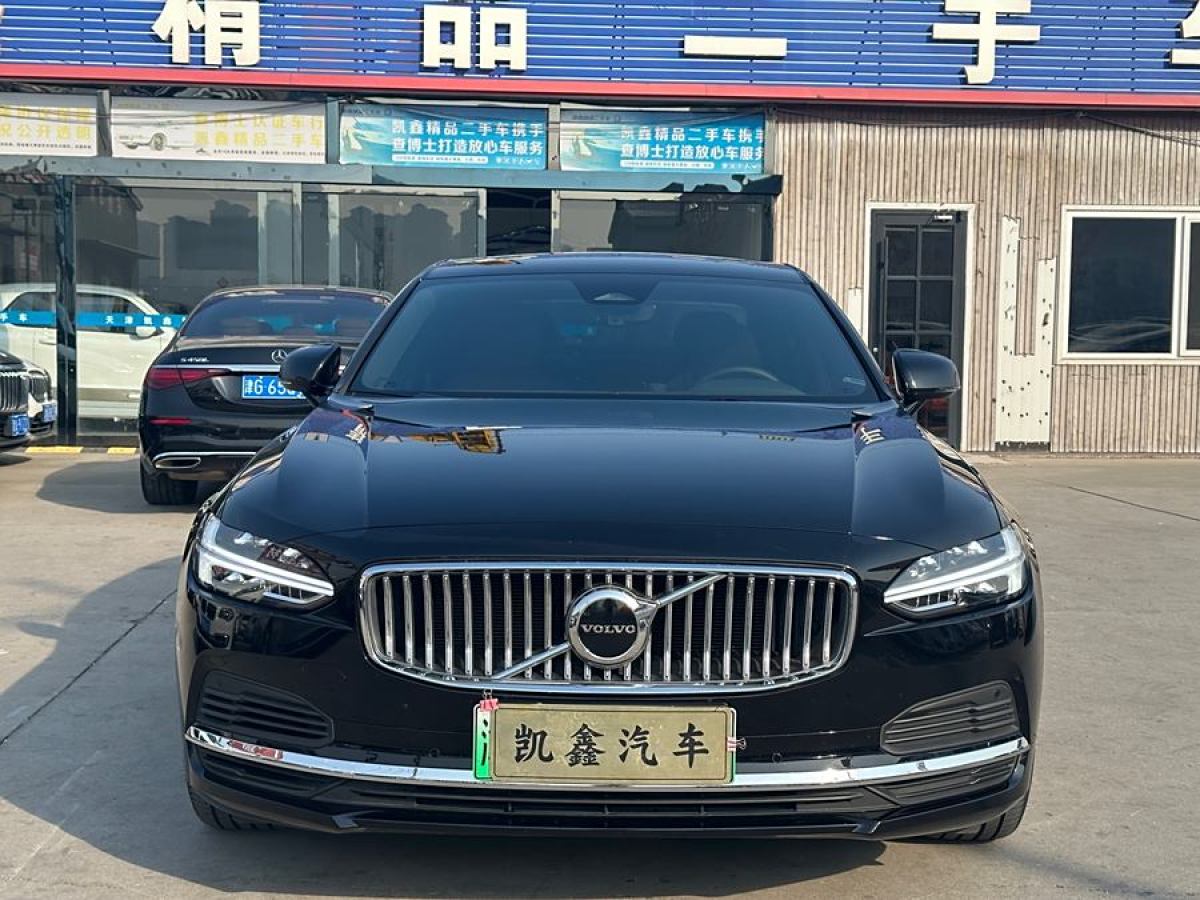 沃爾沃 S90新能源  2025款 插電式混動(dòng) 四驅(qū)長(zhǎng)續(xù)航智逸豪華版圖片