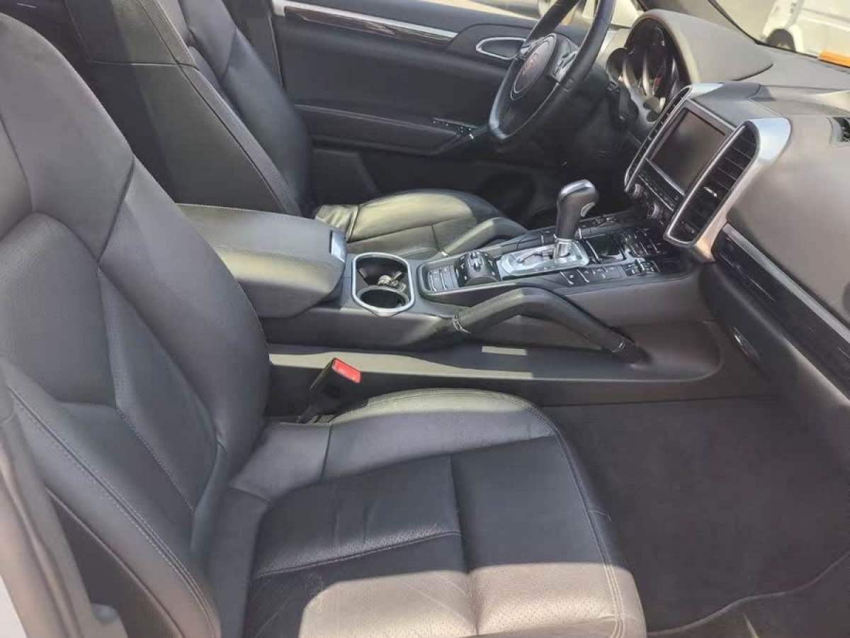 保時捷 Cayenne  2012款 Cayenne 3.0T 美規(guī)版圖片
