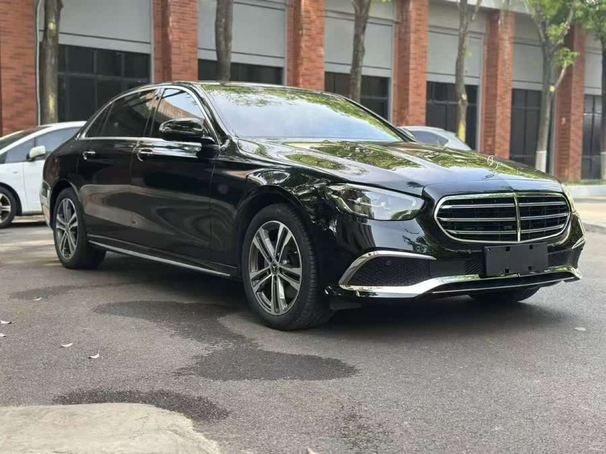 奔馳 奔馳E級  2022款 改款 E 260 L 運動型圖片