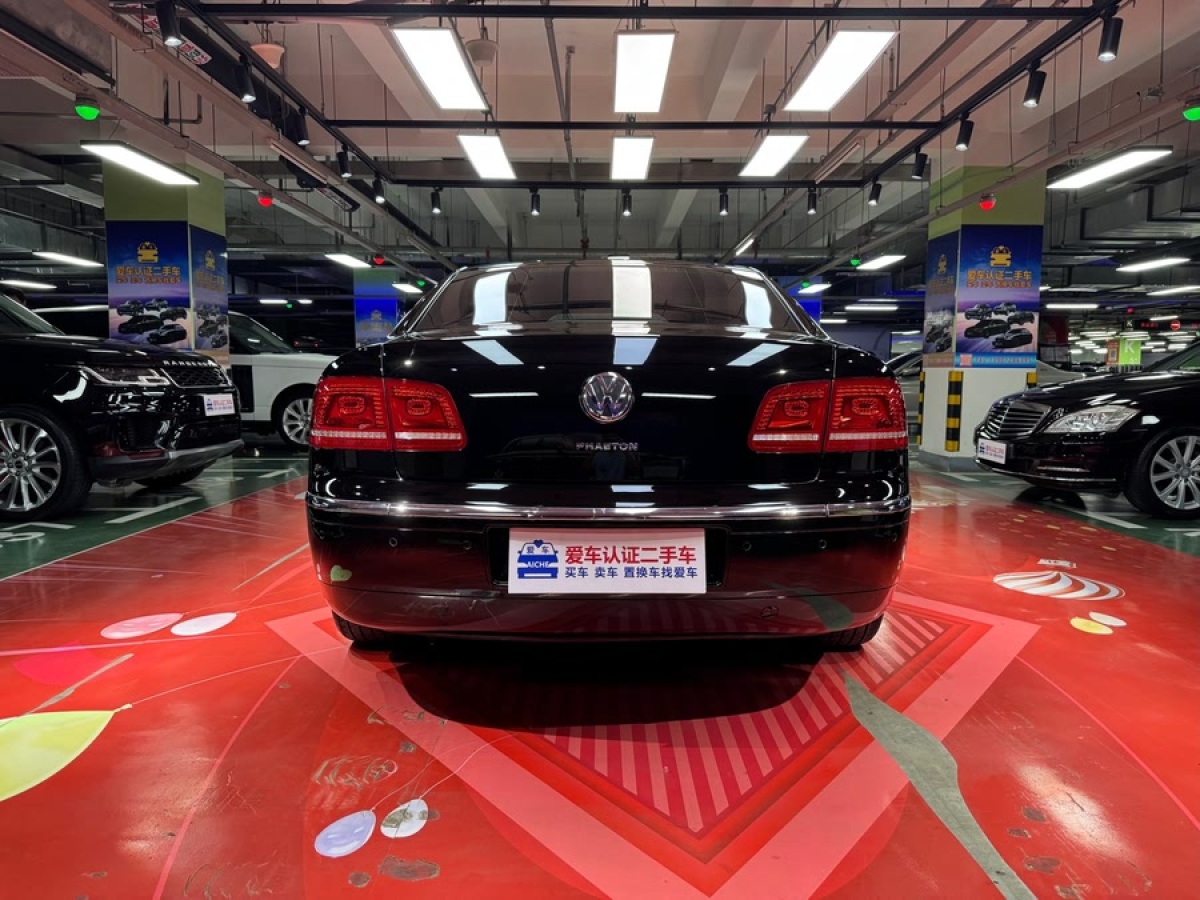 大眾 輝騰  2011款 3.6L V6 5座加長商務(wù)版圖片