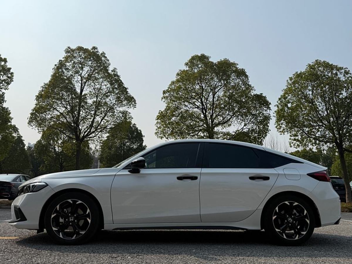 本田 思域  2023款 HATCHBACK 240TURBO CVT極銳版圖片