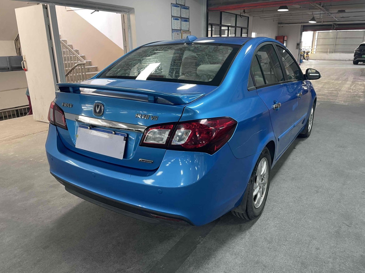 長安 悅翔V5  2012款 1.5L 手動運(yùn)動型 國IV圖片