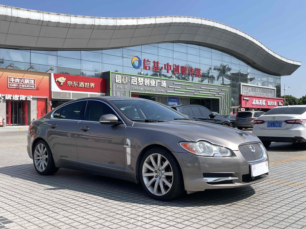 2009年9月捷豹 XF  2009款 XF 3.0L V6豪華版