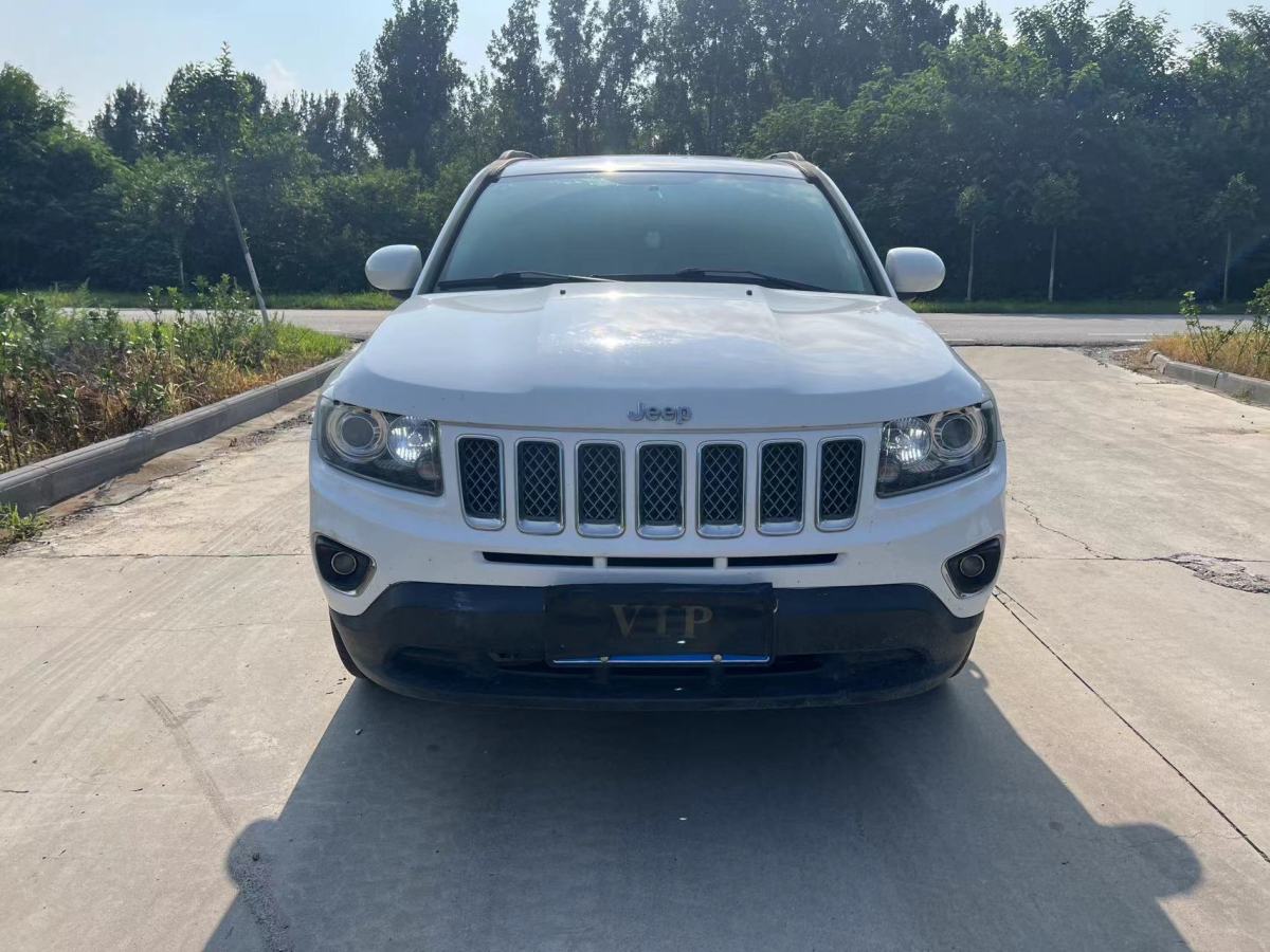 Jeep 指南者  2015款 2.0L 兩驅(qū)豪華版圖片