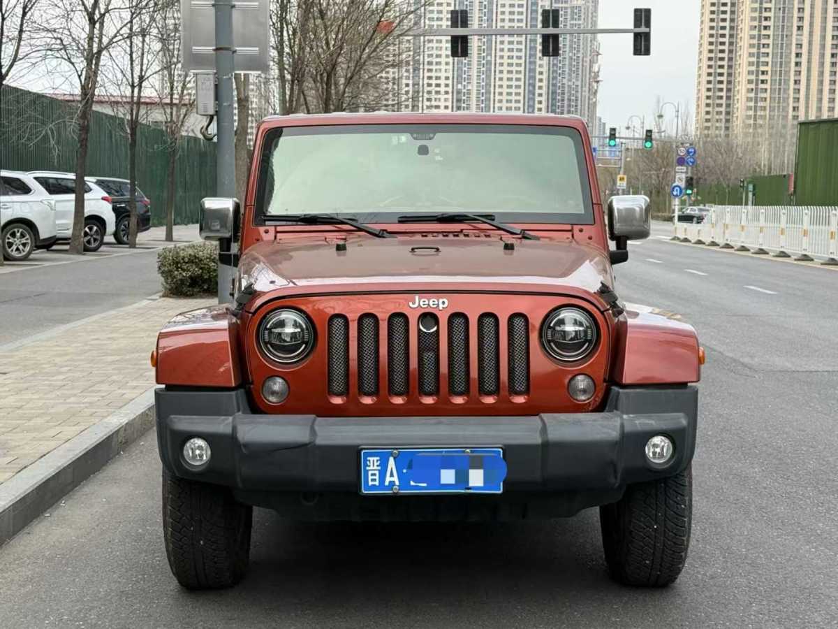 Jeep 牧馬人  2014款 3.0L Sahara 四門版圖片