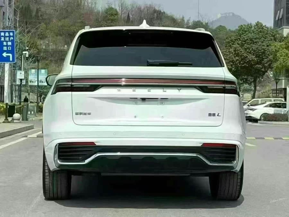 吉利 星越L  2021款 2.0TD DCT EVO兩驅(qū)旗艦型圖片