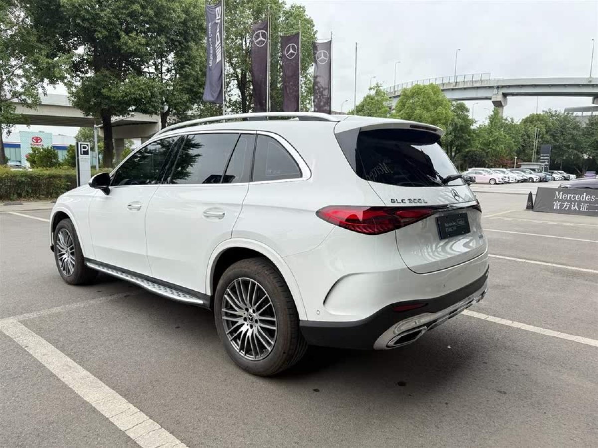 奔馳 奔馳GLC  2024款 改款 GLC 300 L 4MATIC 動(dòng)感型 5座圖片