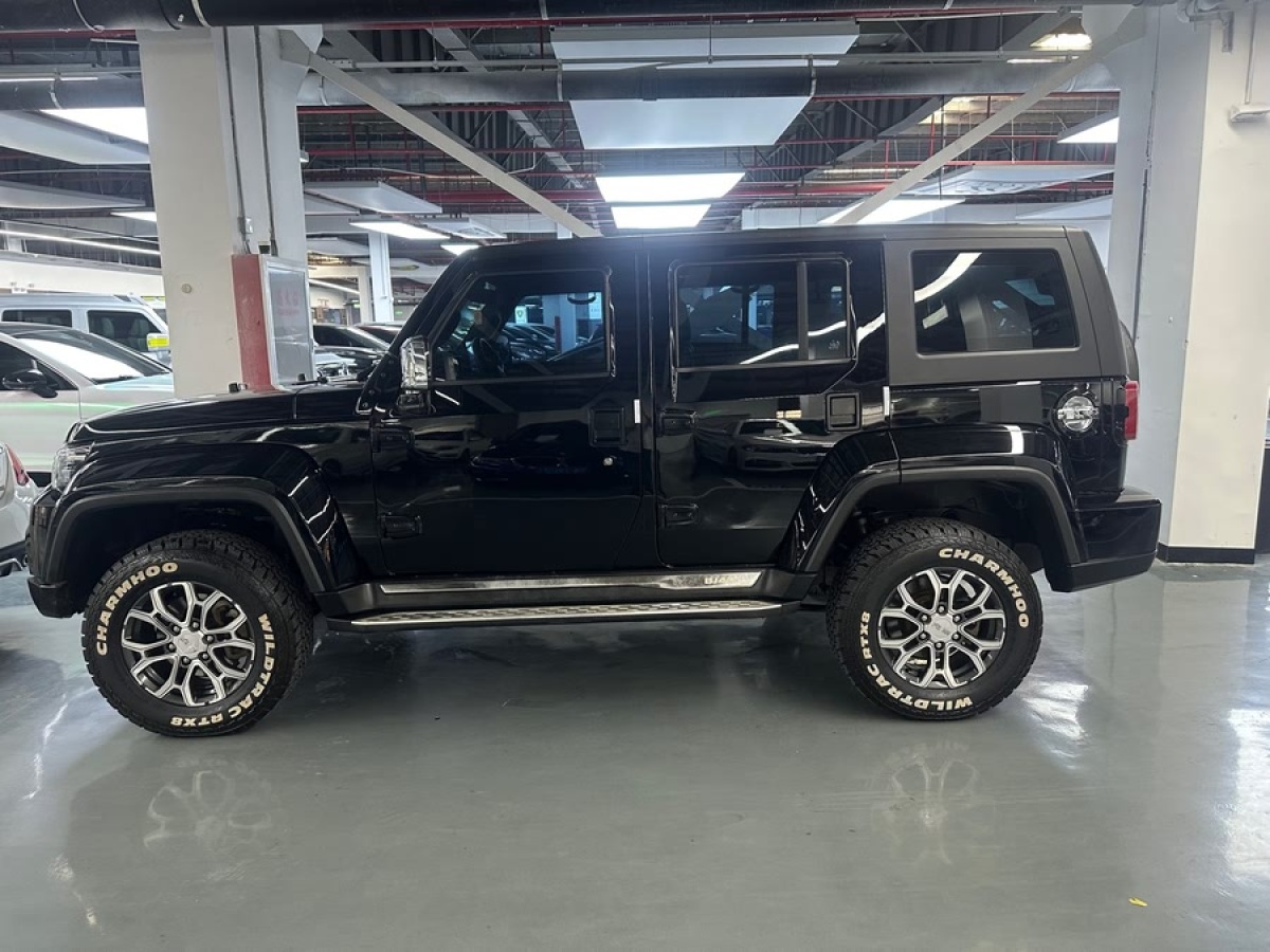 北京 BJ40  2019款  PLUS 2.3T 自動(dòng)四驅(qū)尊享版 國(guó)VI圖片