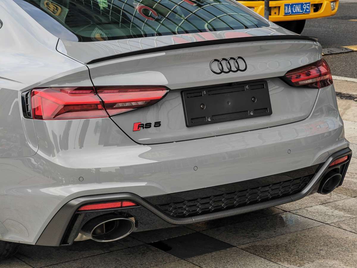 2024年5月奧迪 奧迪RS 5  2024款 RS 5 2.9T Sportback 常規(guī)版