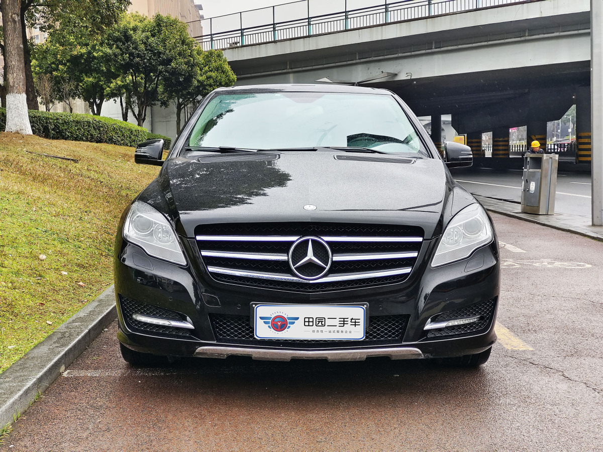 2014年3月奔馳 奔馳R級  2011款 R 350 L 4MATIC