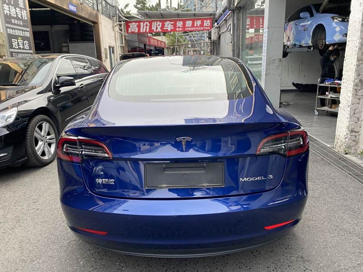 特斯拉 Model 3  2019款 標(biāo)準(zhǔn)續(xù)航后驅(qū)升級(jí)版圖片