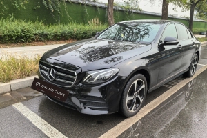 奔驰E级 奔驰 改款 E 200 运动型 4MATIC