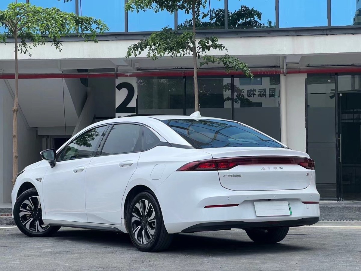 埃安 AION S  2020款 魅 580 出行標(biāo)準(zhǔn)版圖片