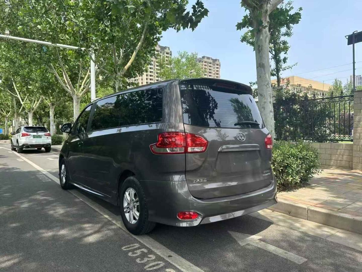 上汽大通 G10  2018款 PLUS 2.0T 自動(dòng)精英版圖片