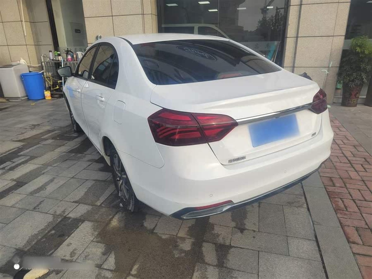吉利 帝豪  2019款   領(lǐng)軍版 1.5L 手動豪華型 國VI圖片