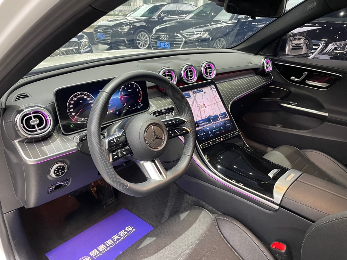 奔驰 奔驰C级  2020款 改款 C 200 L 动感型运动版图片