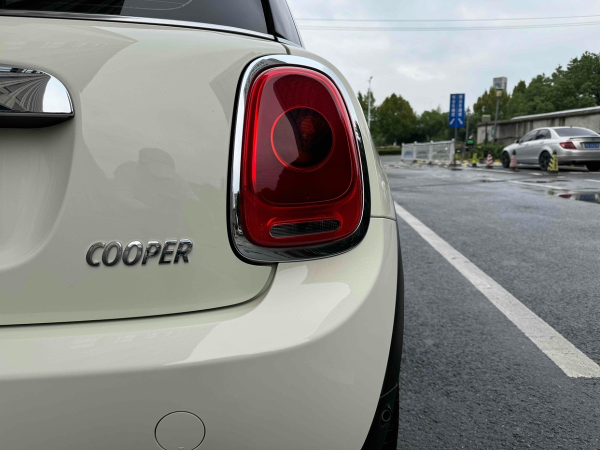 2015年11月MINI MINI  2014款 1.5T COOPER Fun