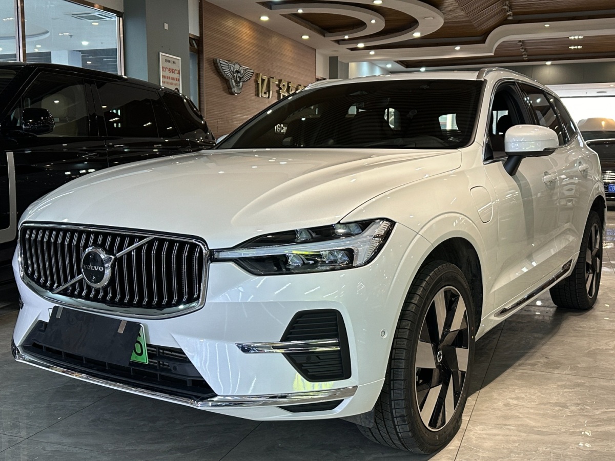 沃爾沃 XC60新能源  2023款 T8 插電混動(dòng) 長(zhǎng)續(xù)航四驅(qū)智雅豪華版圖片