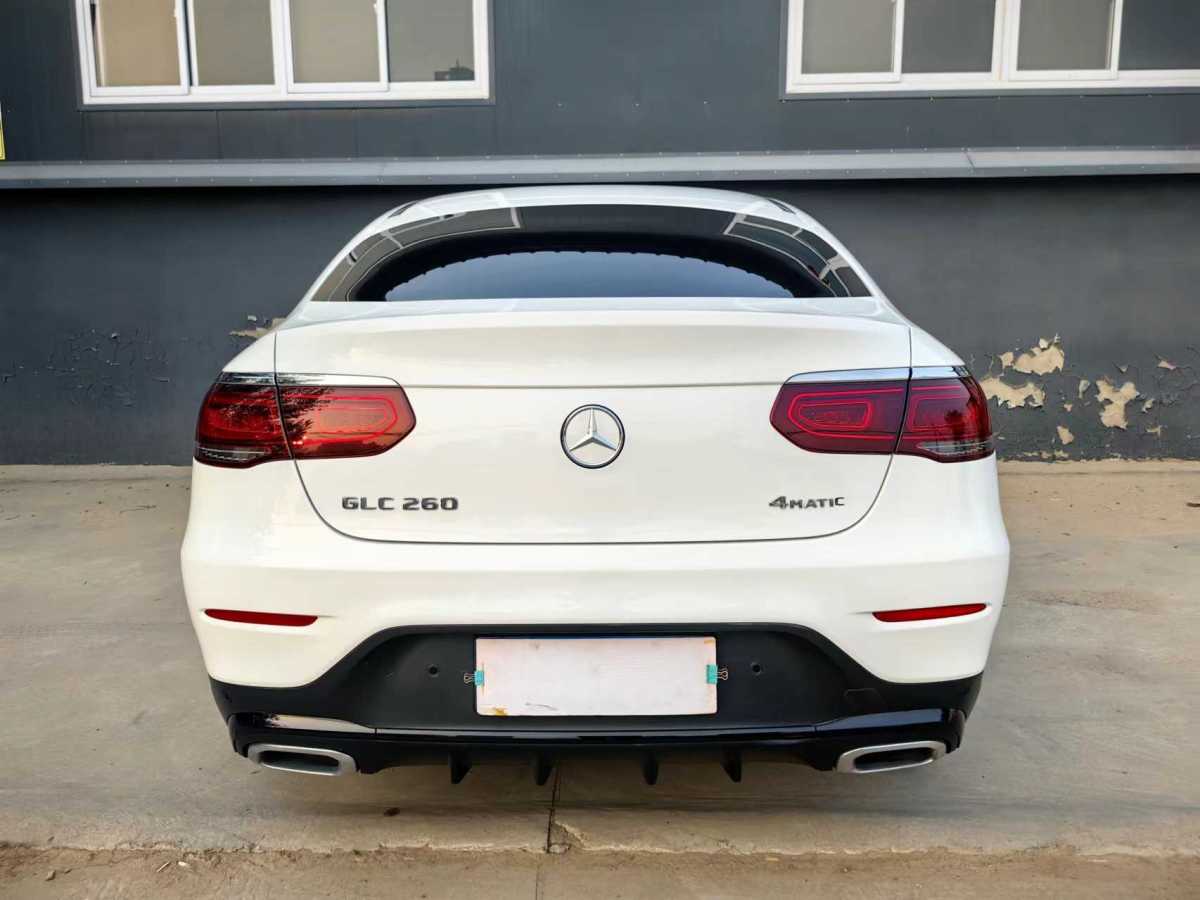 奔馳 奔馳GLC  2021款 GLC 260 4MATIC 轎跑SUV圖片