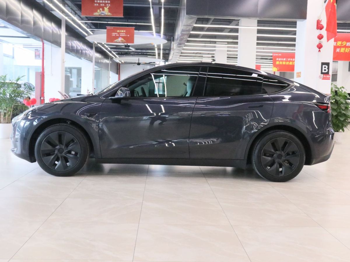 特斯拉 Model Y 2024款 后輪驅(qū)動版圖片