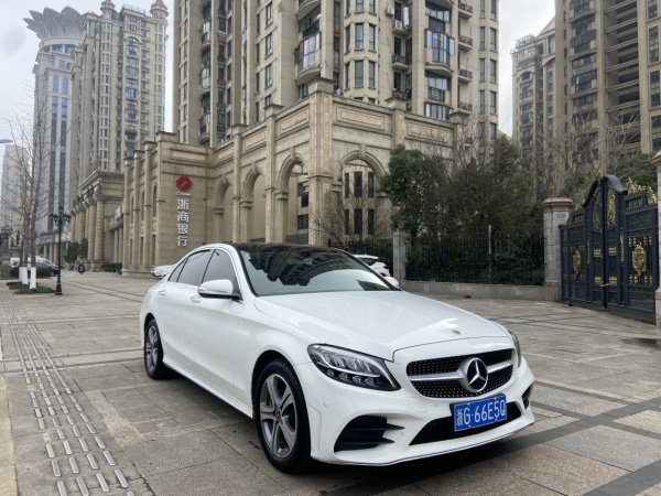 奔驰 奔驰C级  2020款 C 260 L 运动版