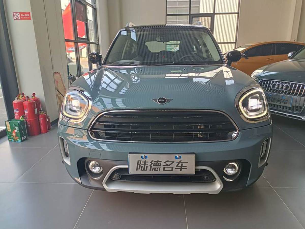 2021年5月MINI COUNTRYMAN  2021款 1.5T COOPER ALL4 鑒賞家