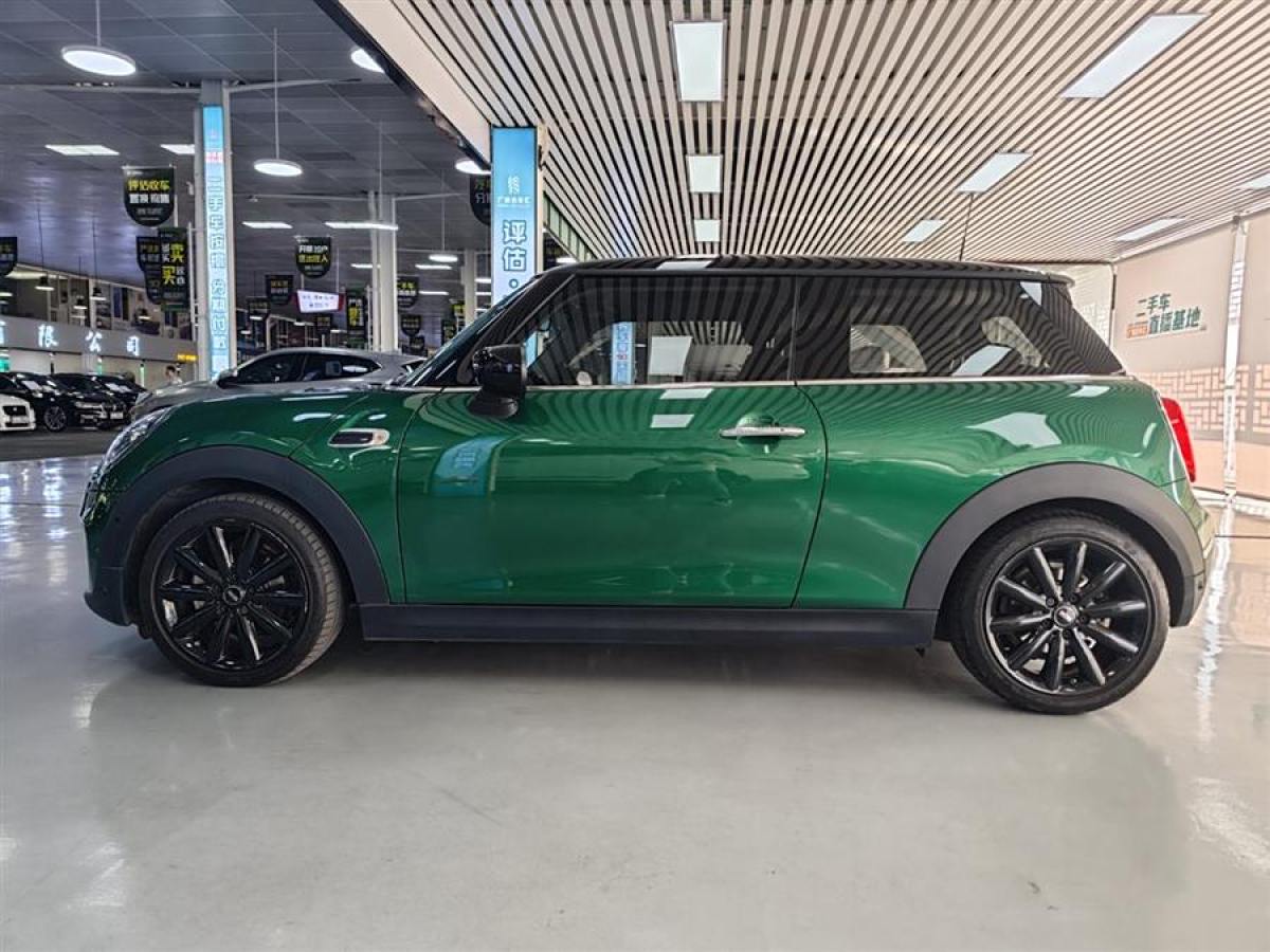 MINI MINI  2021款 1.5T COOPER 藝術(shù)家圖片