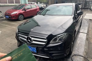 奔驰E级 奔驰 改款 E 300 L 运动时尚型