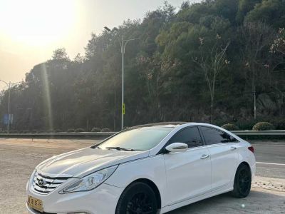 2013年1月 現(xiàn)代 朗動 1.6L 自動領(lǐng)先型圖片